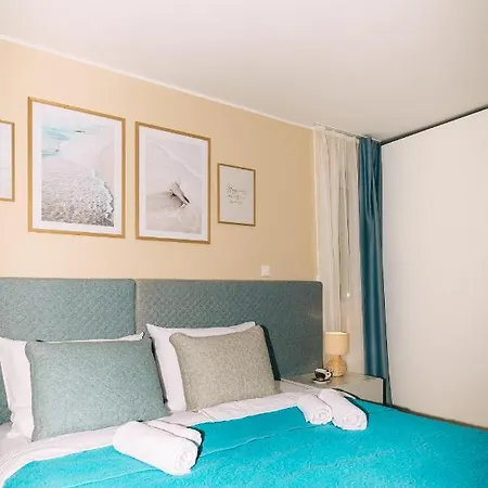 Lejlighed Edonia Garden Comfortable & Stylish Duplex With Relaxing Private Garden