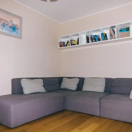 Lejlighed Edonia Garden Comfortable & Stylish Duplex With Relaxing Private Garden *